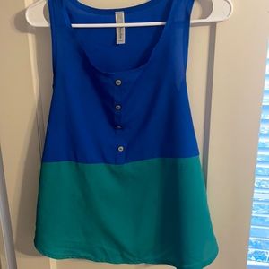 Women’s sleeveless blouse